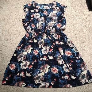 ☀️ Casual Cinched Waist Floral Dress